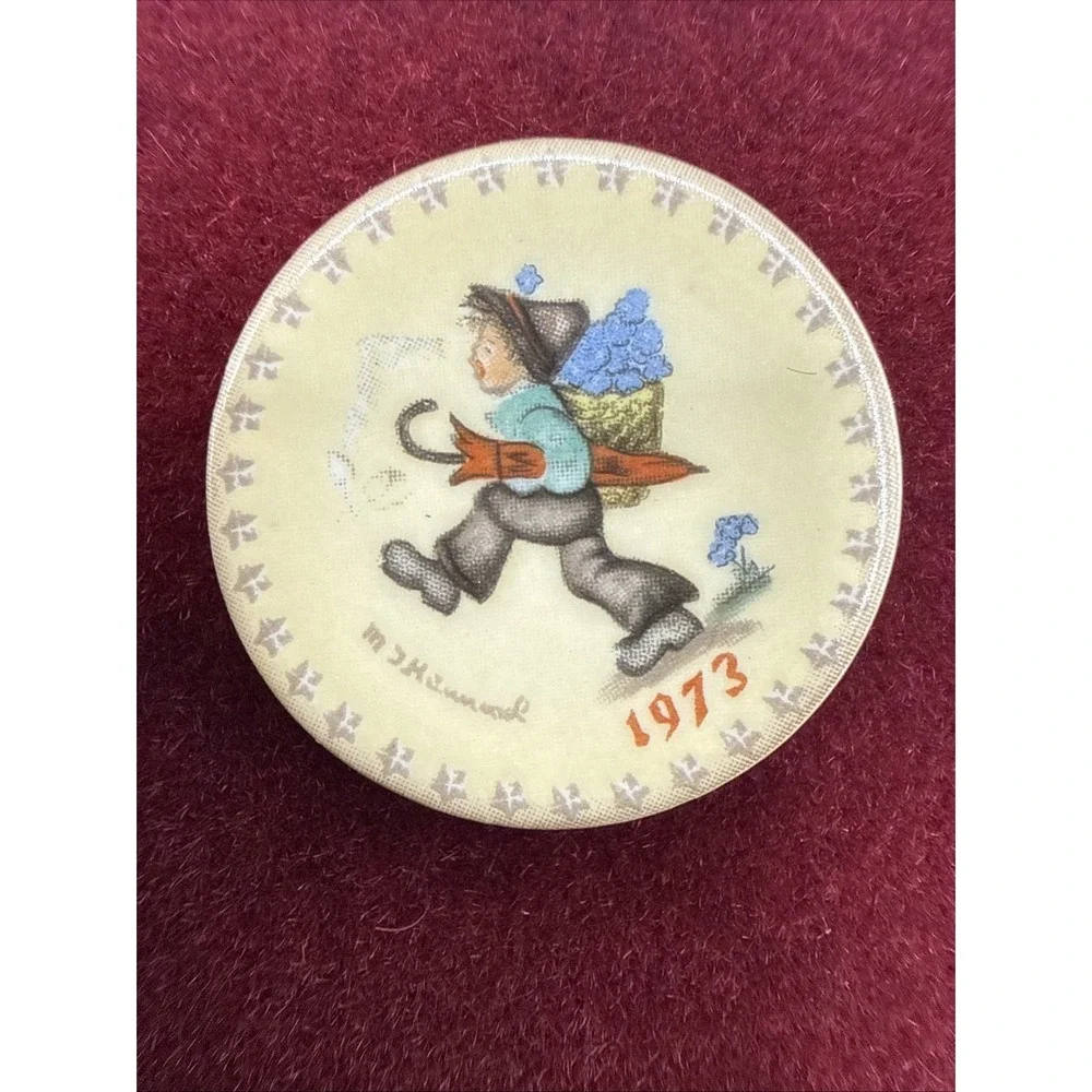 MJ Hummel Miniature Collectors Plates 1971 - 1976, Lot Of 6